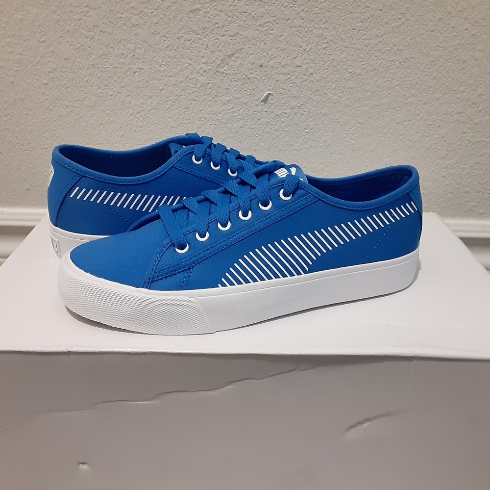 Puma - Picture 1 of 4